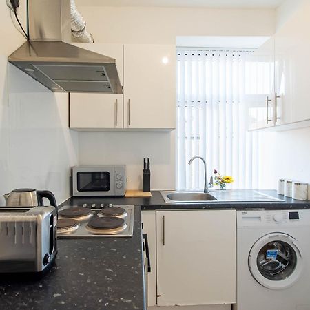 Belgian Studio Apt 2 Huddersfield Eksteriør billede