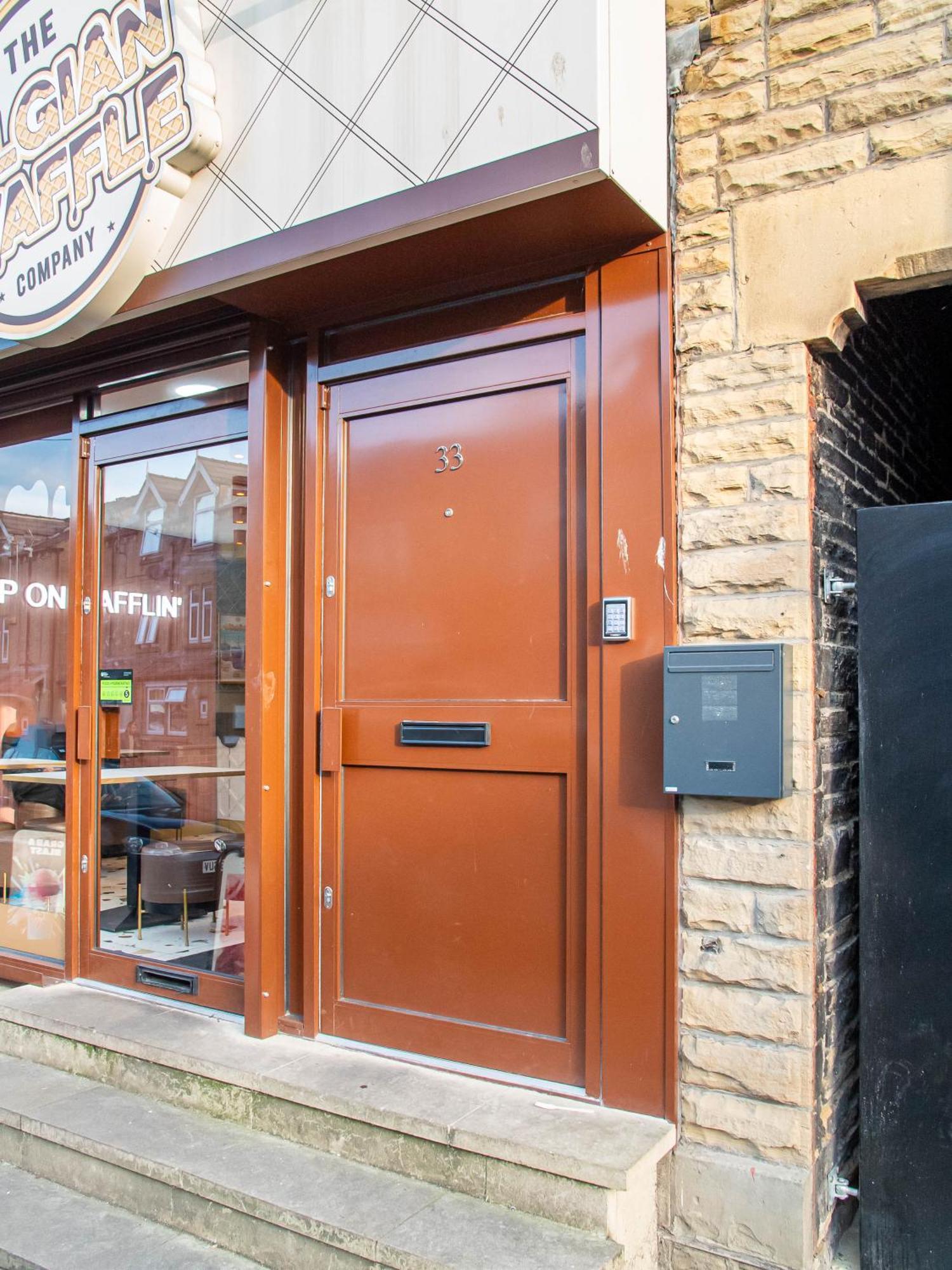 Belgian Studio Apt 2 Huddersfield Eksteriør billede